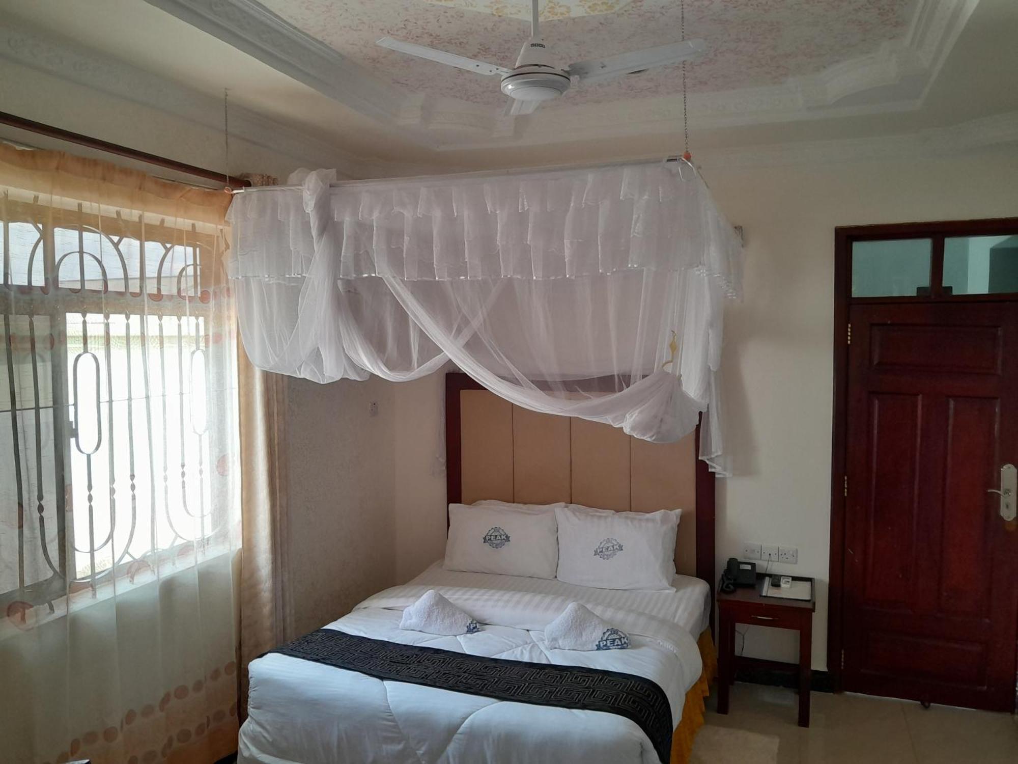 Kibo Peak Palace Hotel Morogoro Kültér fotó